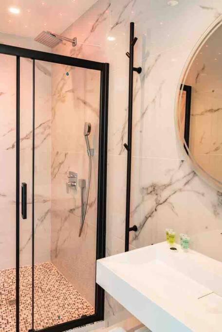 Apartamento Luxe Jacuzzi Cannes